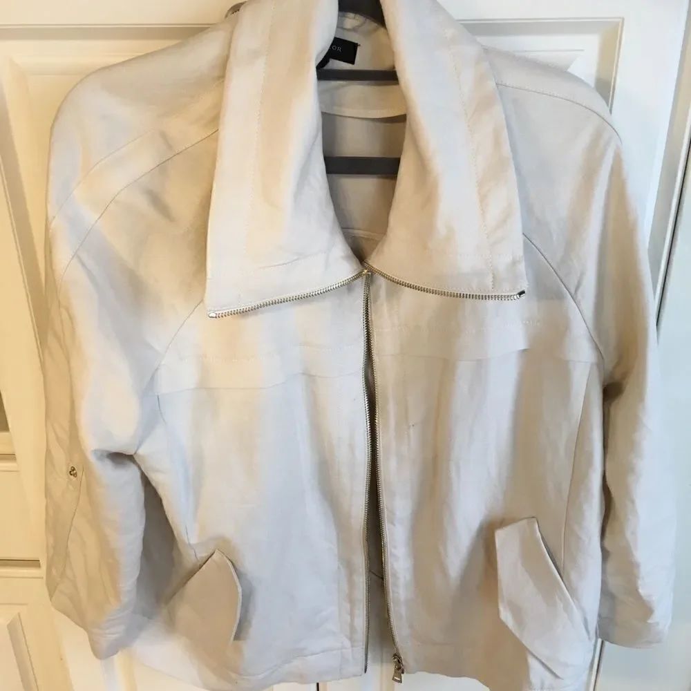 Ann Taylor Boxy Fashionable Light Jacket